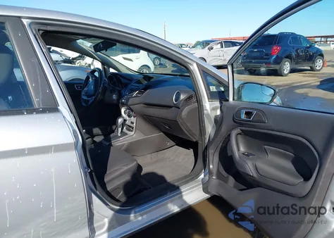 2015 Ford Fiesta Se z USA, uszkodzony, nr VIN 3FADP4BJ0FM160224